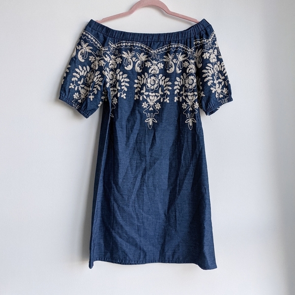 Light Chambray Off the shoulder embroidered dress - Picture 1 of 8